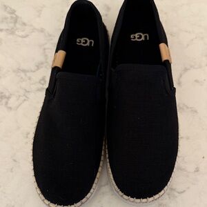 UGG Women's Luciah Slip-On Sneaker Black